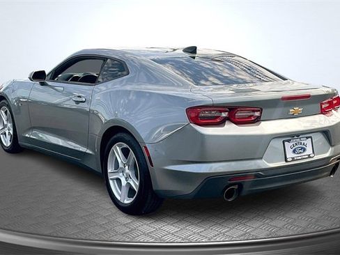 Used 2023 Chevrolet Camaro LT image 2