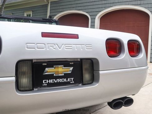 Used 1996 Chevrolet Corvette Convertible RWD image 79