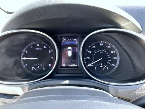Used 2019 Hyundai Santa Fe XL SE w/ SE Premium Package 02 FWD image 12