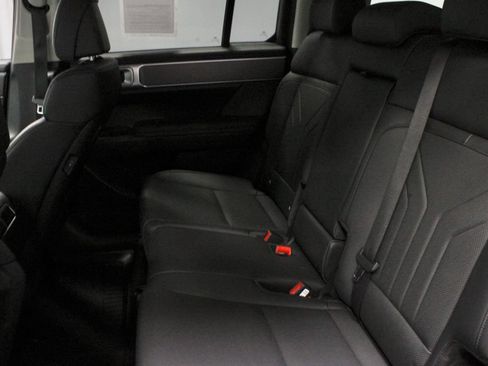 Used 2025 Hyundai Santa Fe SEL FWD image 21