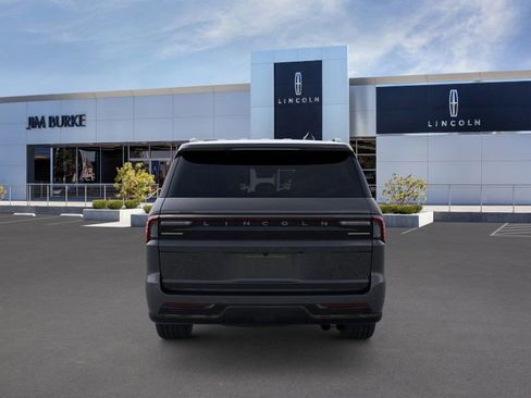 New 2026 Lincoln Navigator L Reserve image 4