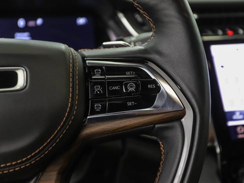 Used 2022 Jeep Grand Cherokee Summit w/ Adv Protech Group IV image 13