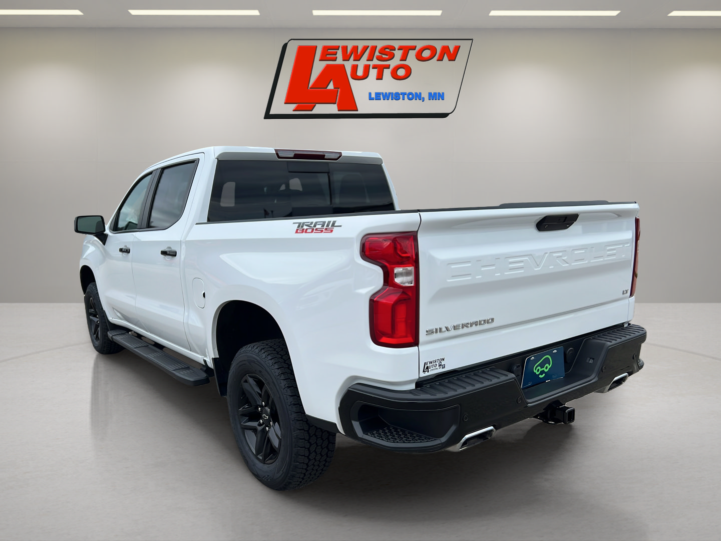 Certified 2022 Chevrolet Silverado 1500 LT Trail Boss w/ LT Trail Boss Premium Package AWD/4WD image 11