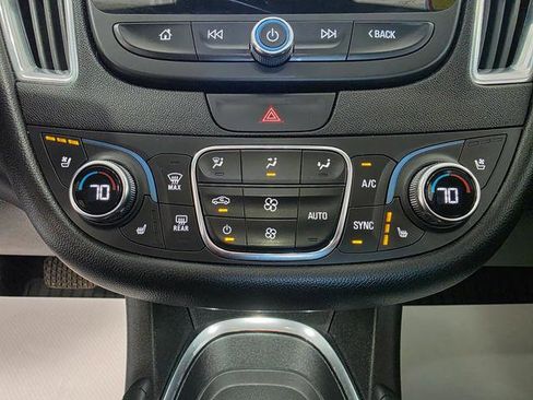 Used 2021 Chevrolet Malibu Premier image 19