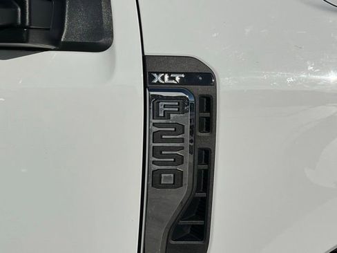 Used 2023 Ford F250 XLT w/ Snow Plow Prep Package AWD/4WD image 9