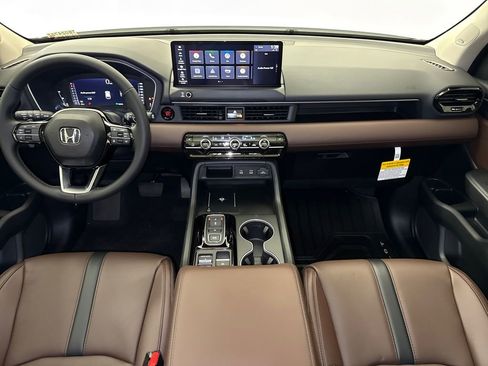 New 2026 Honda Pilot Touring image 14