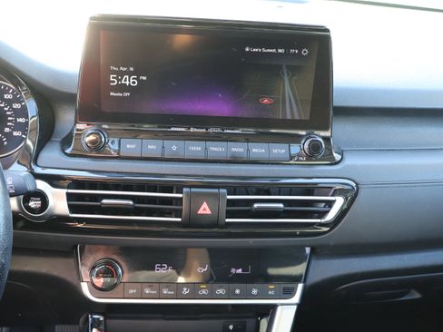 Used 2023 Kia Seltos SX w/ SX Sunroof Package AWD/4WD image 24