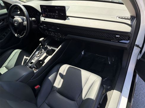 Used 2024 Honda Accord EX-L image 13