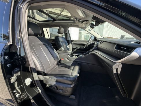 Used 2021 Jeep Grand Cherokee L Limited w/ MOPAR Finishing Package image 26