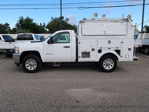 Used 2013 Chevrolet Silverado 2500 W/T RWD image 2