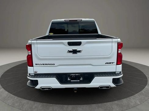 Used 2022 Chevrolet Silverado 1500 RST w/ Convenience Package II AWD/4WD image 4
