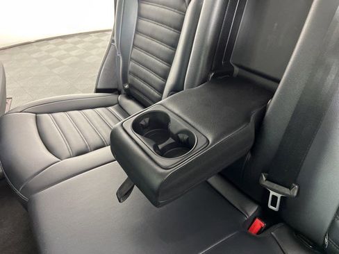 Used 2024 Ford Edge SEL image 37