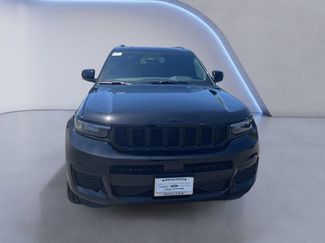 New 2025 Jeep Grand Cherokee L Altitude AWD/4WD video 2