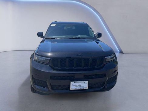 New 2025 Jeep Grand Cherokee L Altitude AWD/4WD image 2