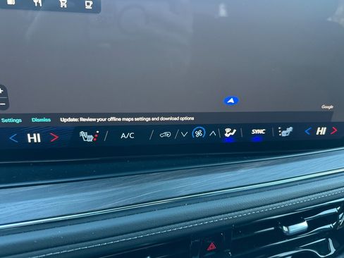 Certified 2025 Chevrolet Tahoe Z71 image 29