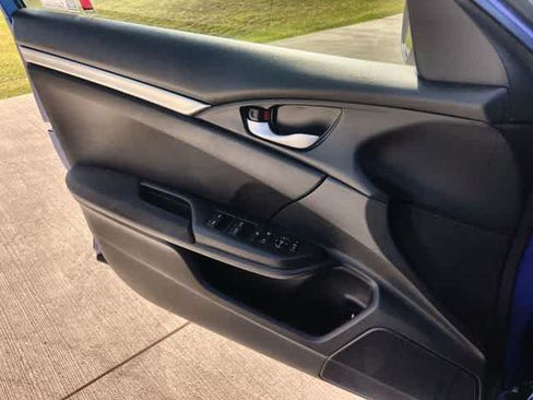 Used 2019 Honda Civic LX image 30