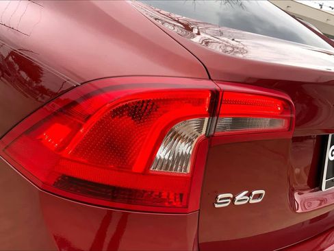 Used 2015 Volvo S60 T5 Premier image 27