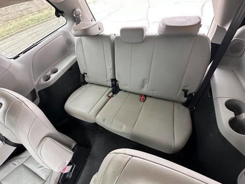 Used 2015 Toyota Sienna Limited Premium AWD/4WD image 25