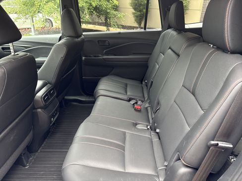 Used 2024 Honda Passport TrailSport image 31