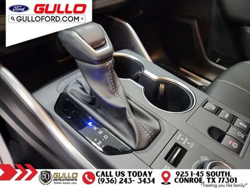 Used 2025 Toyota Highlander XSE image 29