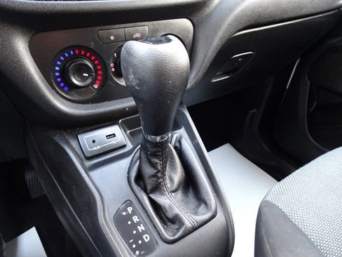 Used 2017 RAM ProMaster City Tradesman w/ Rear Back-up Camera Group image 19