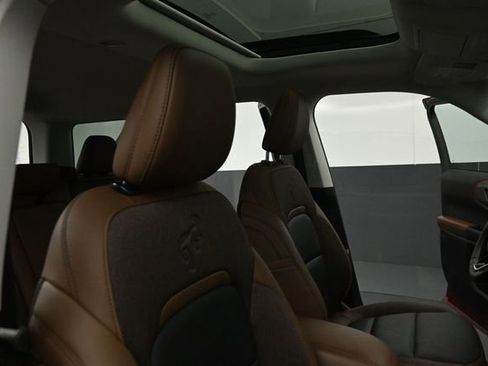 Certified 2025 Ford Bronco Sport Outer Banks w/ Outer Banks Tech Package+ AWD/4WD image 32
