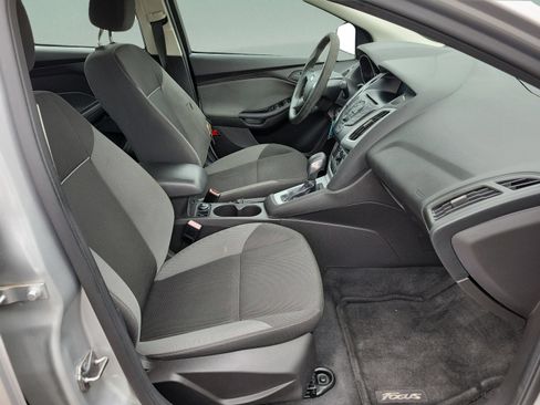 Used 2012 Ford Focus SE FWD image 17