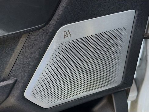 Used 2023 Ford F150 Lariat w/ Equipment Group 502A High image 43