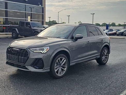 Certified 2025 Audi Q3 2.0T Premium w/ Convenience Package AWD/4WD image 16