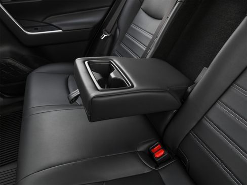 Used 2019 Toyota RAV4 XLE Premium FWD image 37