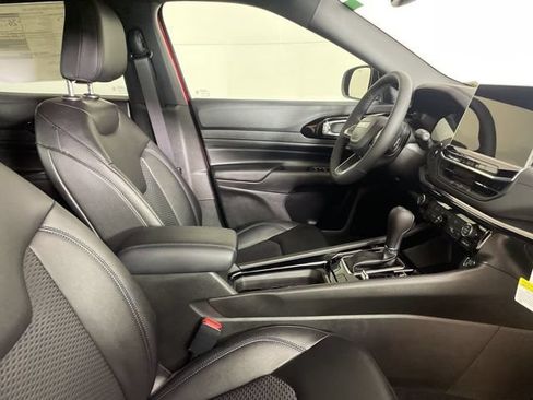 New 2026 Jeep Compass Latitude w/ Quick Order Package 29K AWD/4WD image 13