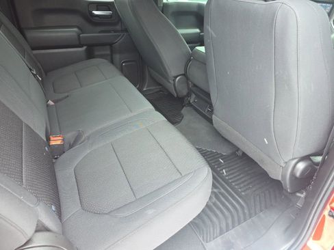 Used 2021 Chevrolet Silverado 1500 Custom Trail Boss w/ LPO, Dark Essentials Package image 16