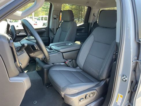 Used 2024 Chevrolet Silverado 1500 LT AWD/4WD image 19