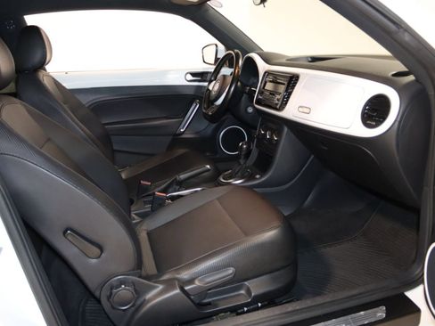 Used 2012 Volkswagen Beetle 2.5 FWD image 46
