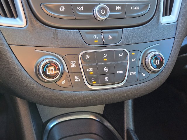 Used 2023 Chevrolet Malibu LT FWD image 24