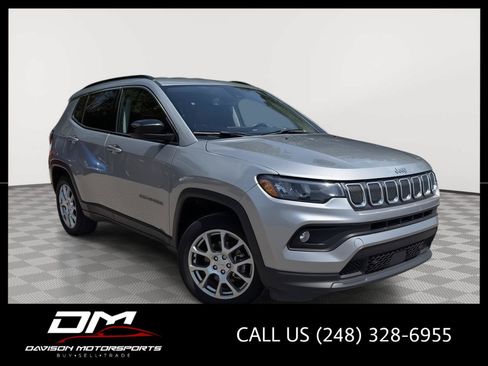 Used 2022 Jeep Compass Latitude AWD/4WD image 1