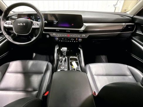 Used 2025 Kia Telluride S image 15