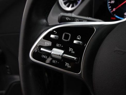 Used 2022 Mercedes-Benz GLA 250 4MATIC image 22