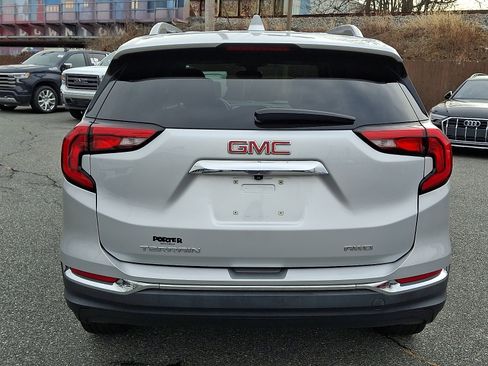 Used 2021 GMC Terrain SLT image 5
