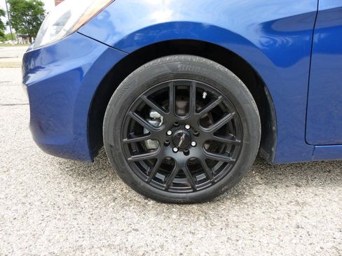 Used 2016 Hyundai Accent SE FWD image 14