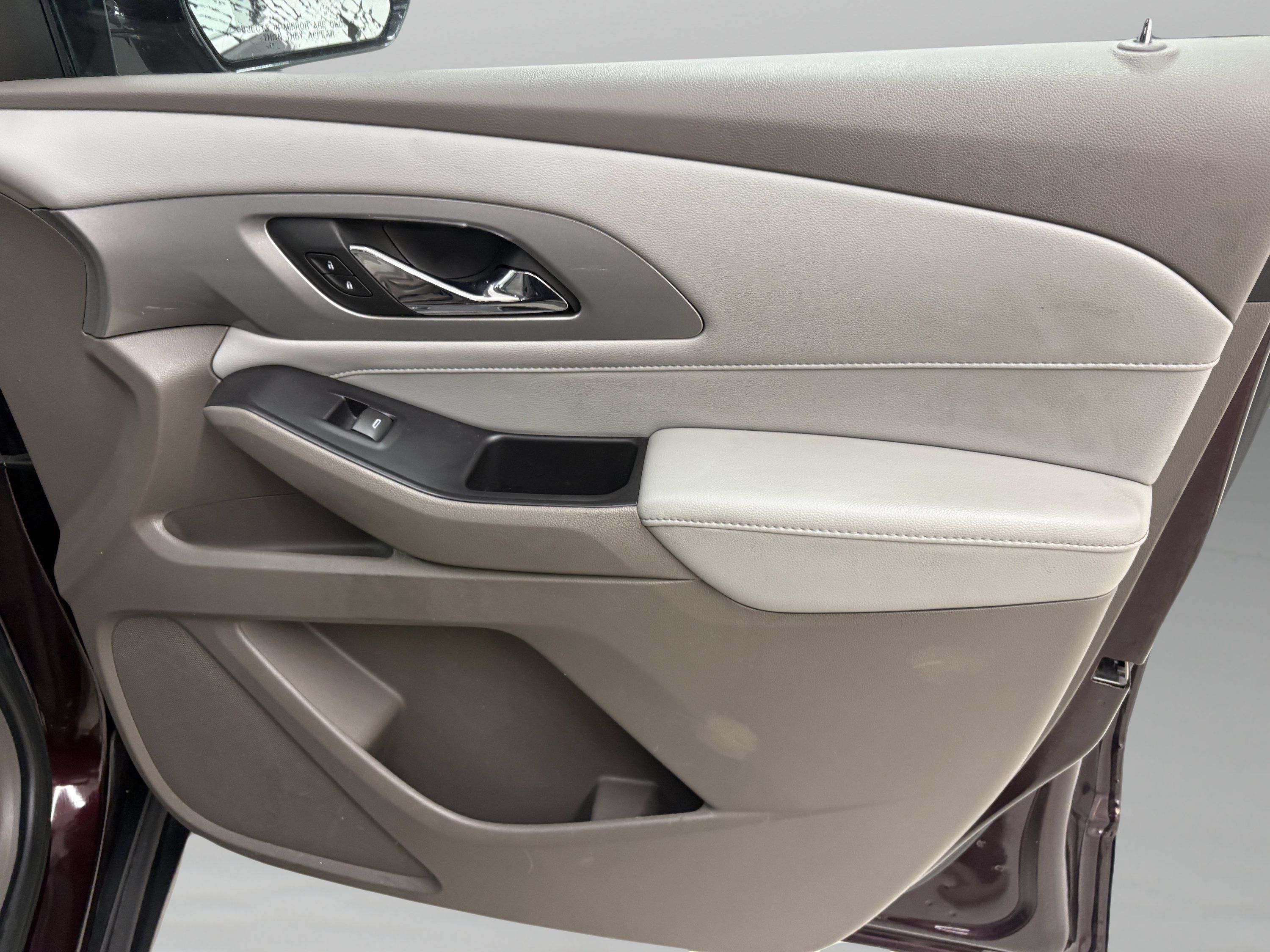 Used 2018 Chevrolet Traverse LT FWD image 28