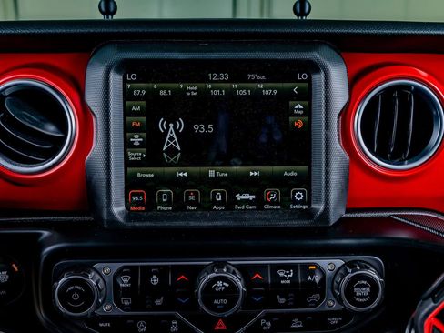 Used 2023 Jeep Gladiator Rubicon w/ LED Lighting Group image 25