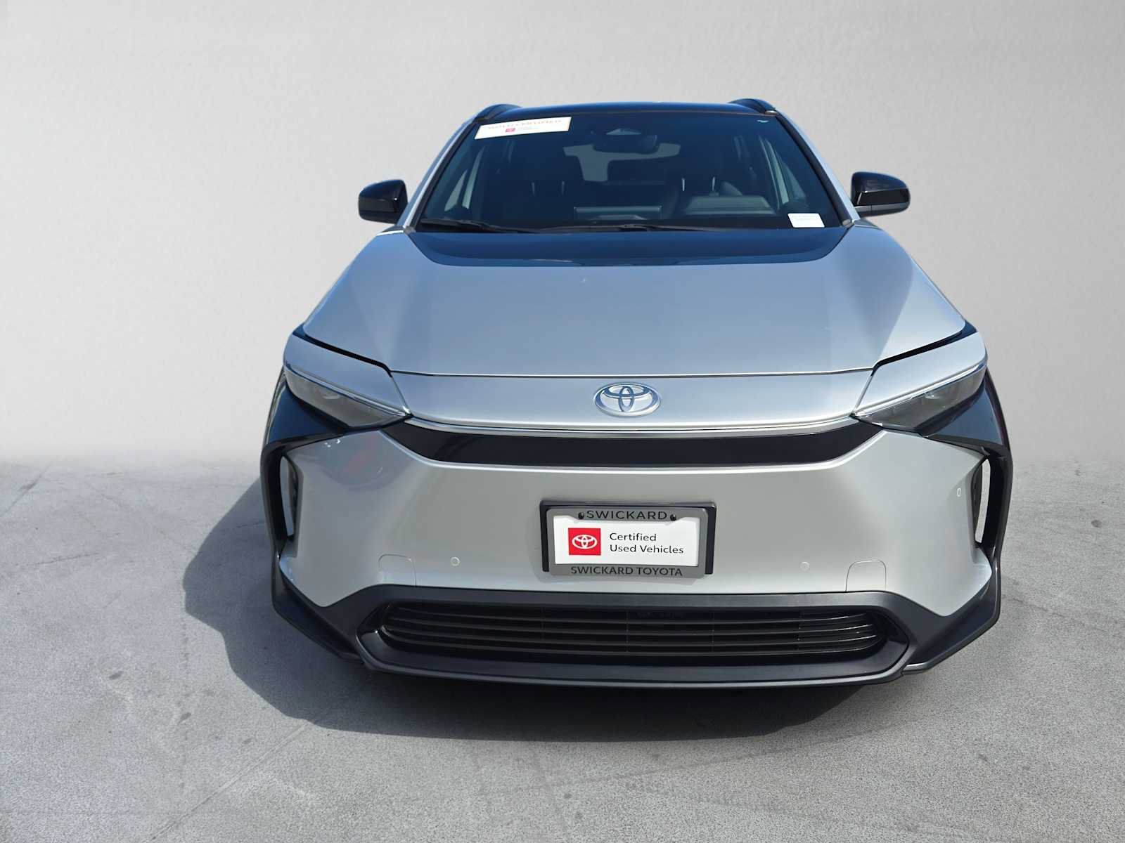Used 2023 Toyota bZ4X AWD w/ Weather Package image 8