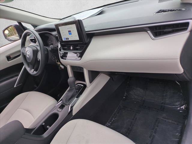 Certified 2025 Toyota Corolla Cross L FWD image 14