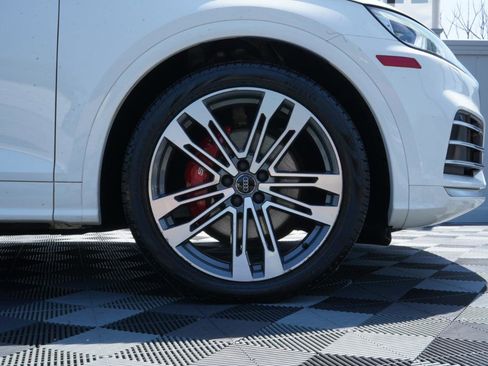 Used 2018 Audi SQ5 Premium Plus w/ S Sport Package AWD/4WD image 87