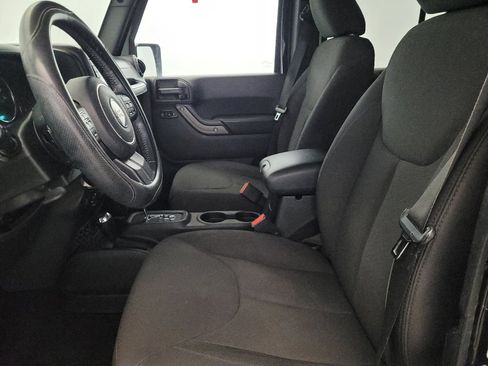 Used 2018 Jeep Wrangler Unlimited Sport S image 17