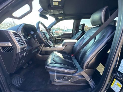 Used 2018 Ford F150 Platinum w/ Equipment Group 701A Luxury image 9