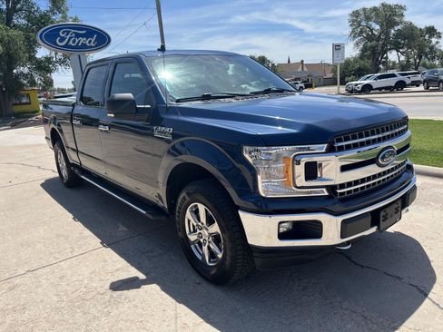 Used 2020 Ford F150 XLT w/ Equipment Group 302A Luxury AWD/4WD image 4