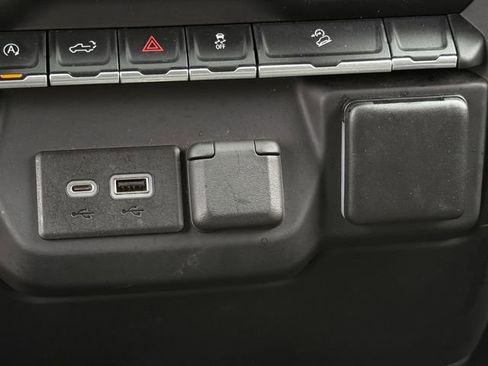 Used 2023 Chevrolet Silverado 1500 Custom Trail Boss image 22