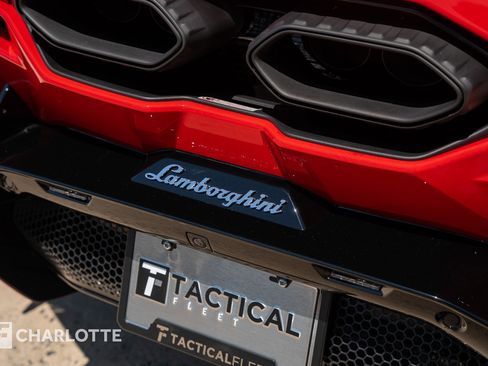Used 2024 Lamborghini Revuelto AWD/4WD image 15